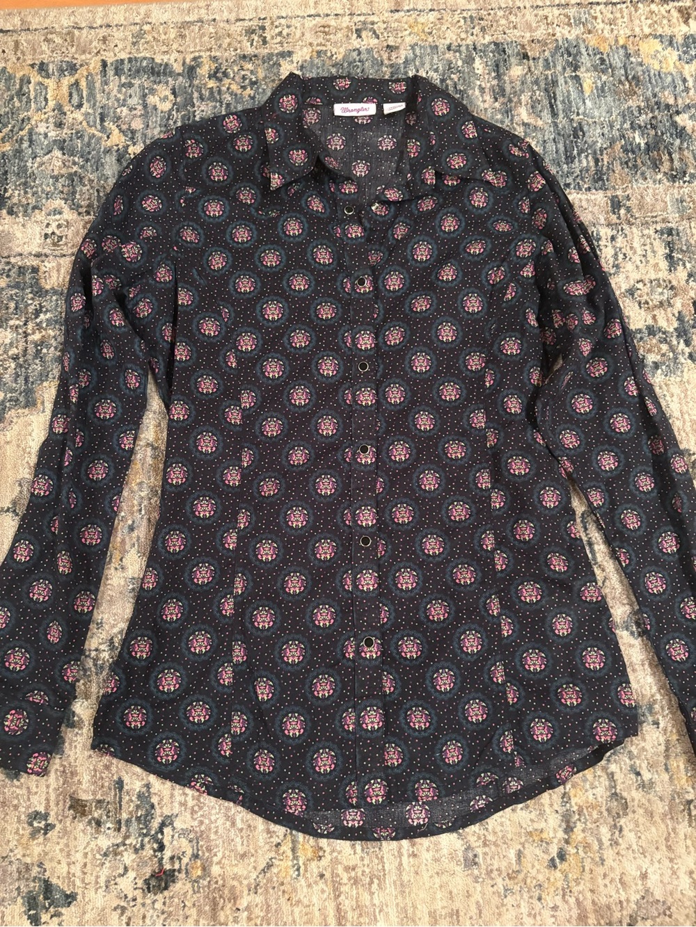 Wrangler Shirt Top Women M Floral Cowgirl Rodeo Rhinestone Pearl Snap